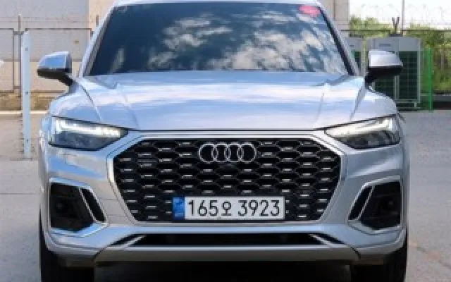 엑티언 중고차 Q5 (FY) 45 TFSI 콰트로 프리미엄 스포트백 매물 사진 9 - 2022/06 76,314km